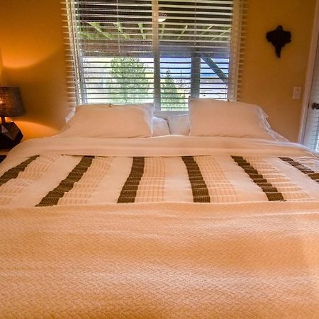 The Fraser River'S Edge B&B Lodge Чилливак Экстерьер фото