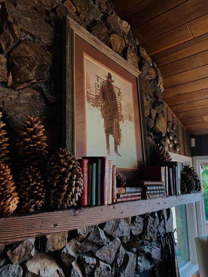 The Fraser River'S Edge B&B Lodge Чилливак Экстерьер фото