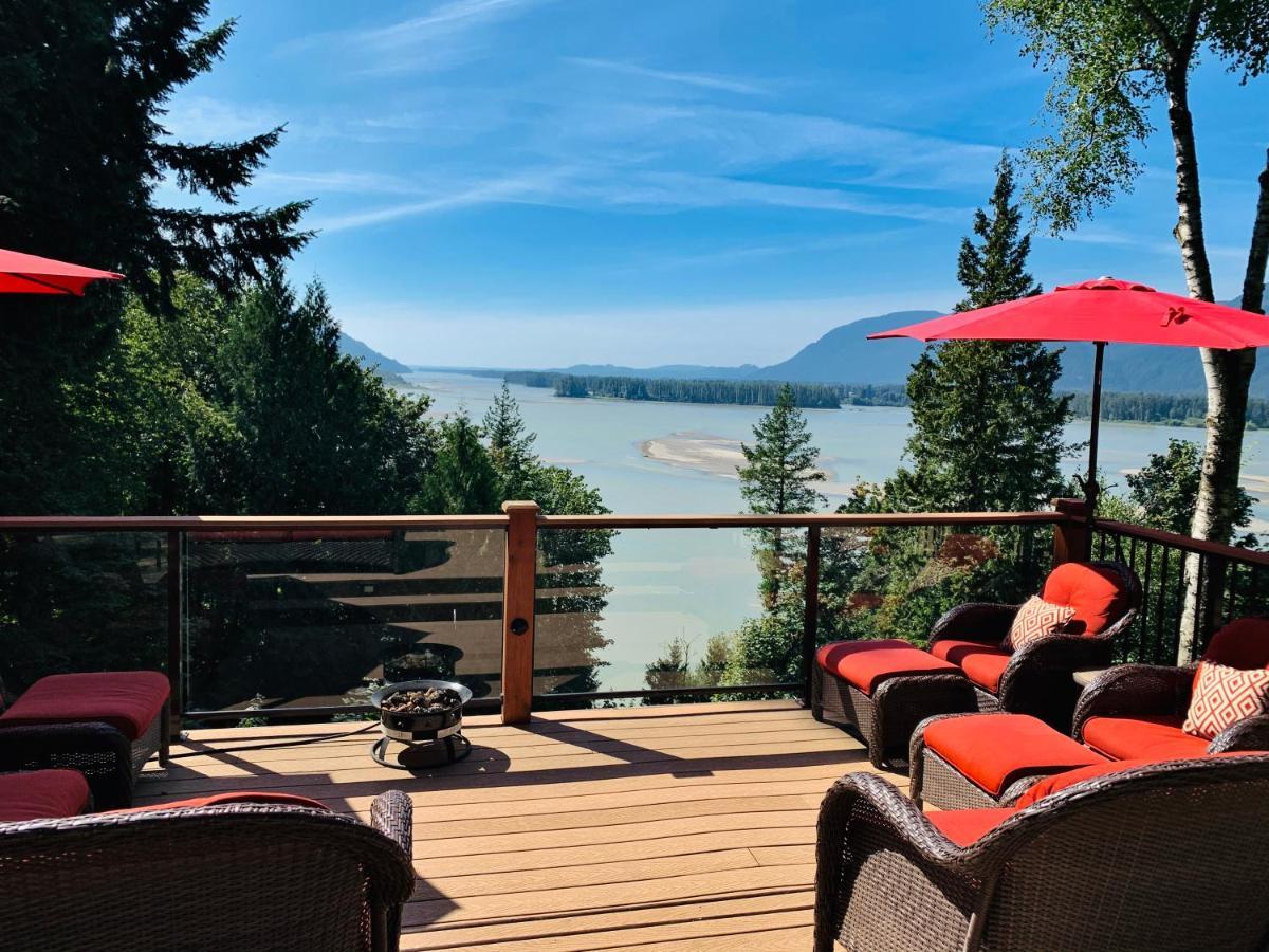 The Fraser River'S Edge B&B Lodge Чилливак Экстерьер фото