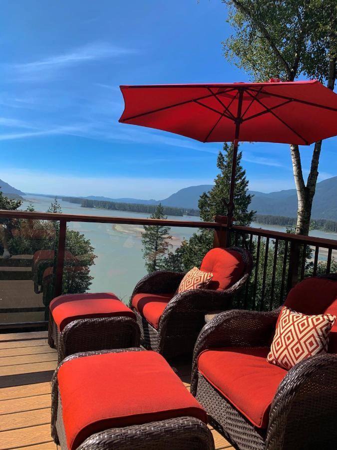 The Fraser River'S Edge B&B Lodge Чилливак Экстерьер фото